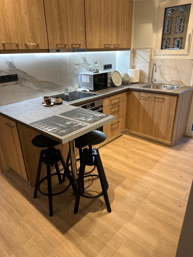 Vasilis Luxury Apartment Atene Esterno foto